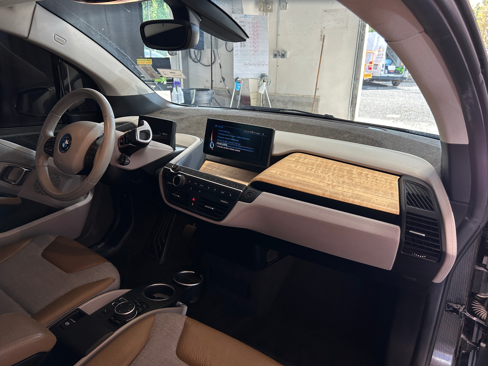 Thumbnail: 2015 BMW i3 - 3