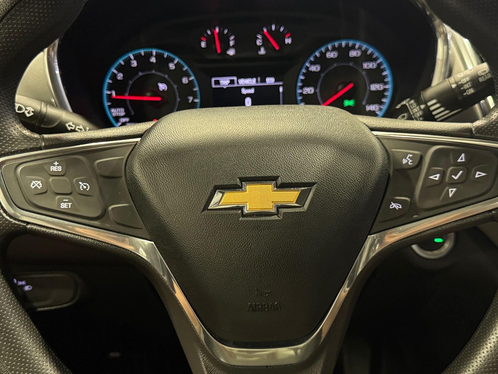 Thumbnail: 2019 Chevrolet Equinox - 5