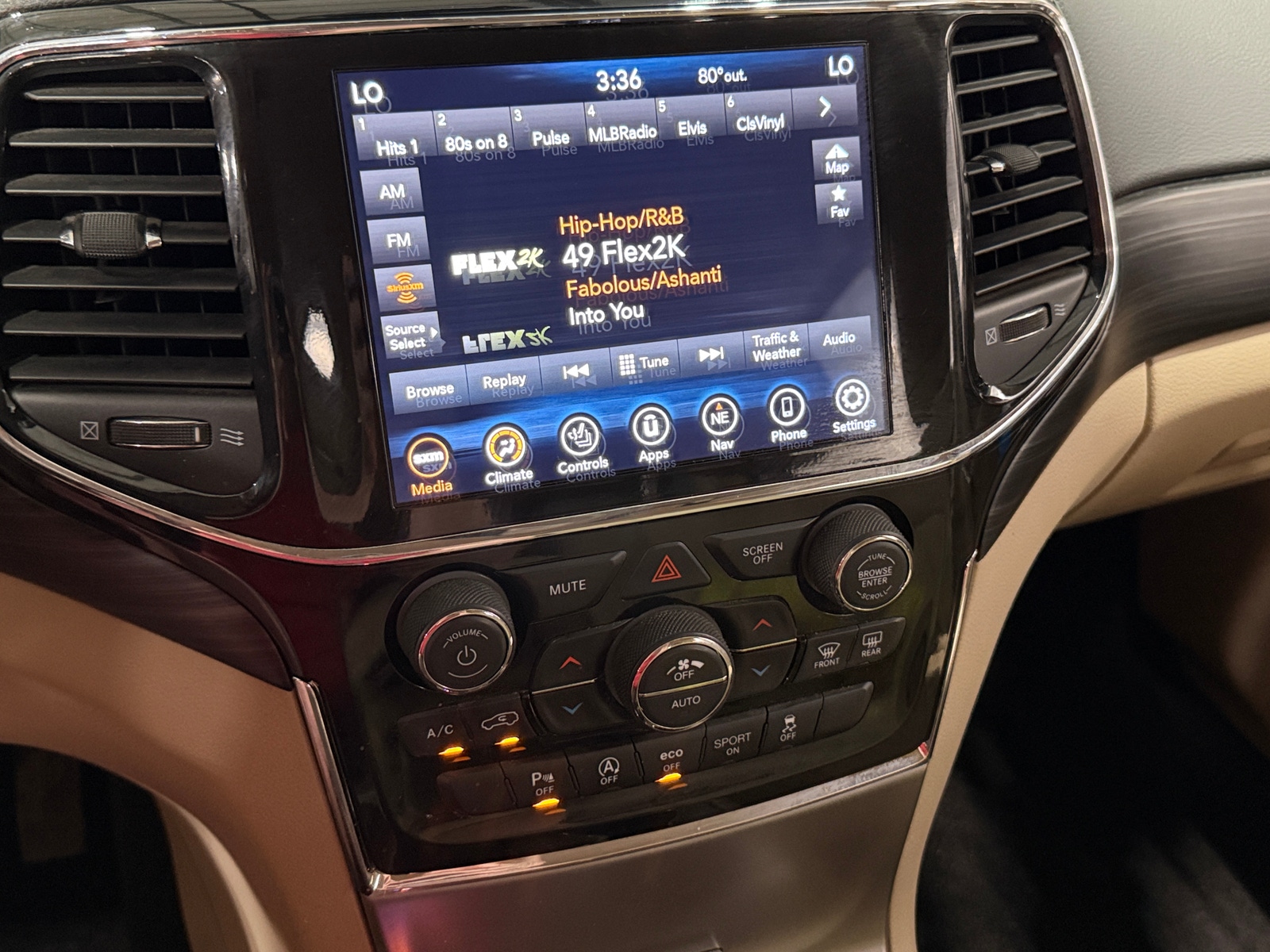 Thumbnail: 2022 Jeep Grand Cherokee - 4