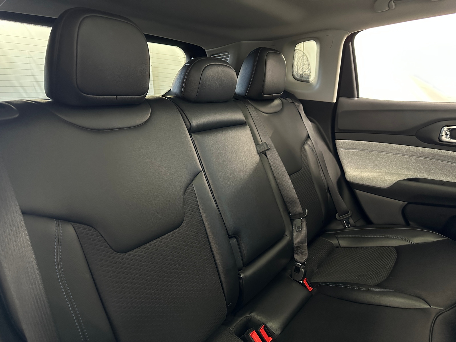 Thumbnail: 2022 Jeep Compass - 6