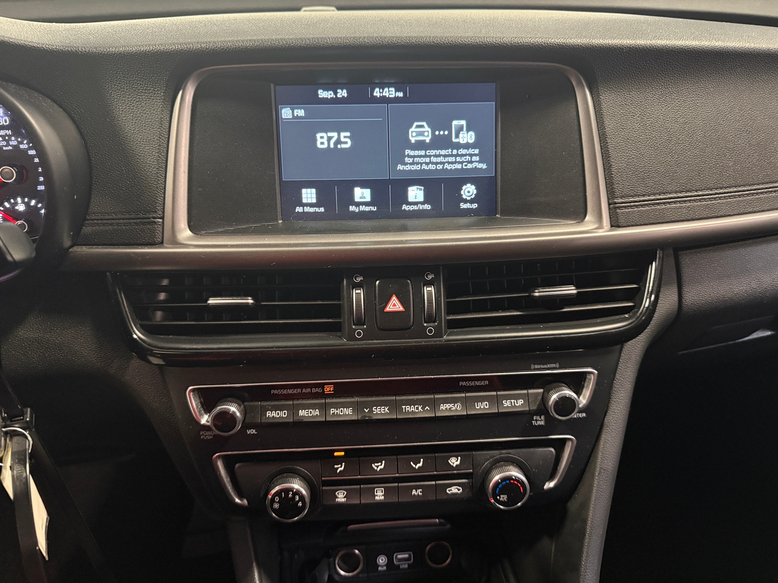 Thumbnail: 2018 Kia Optima - 4