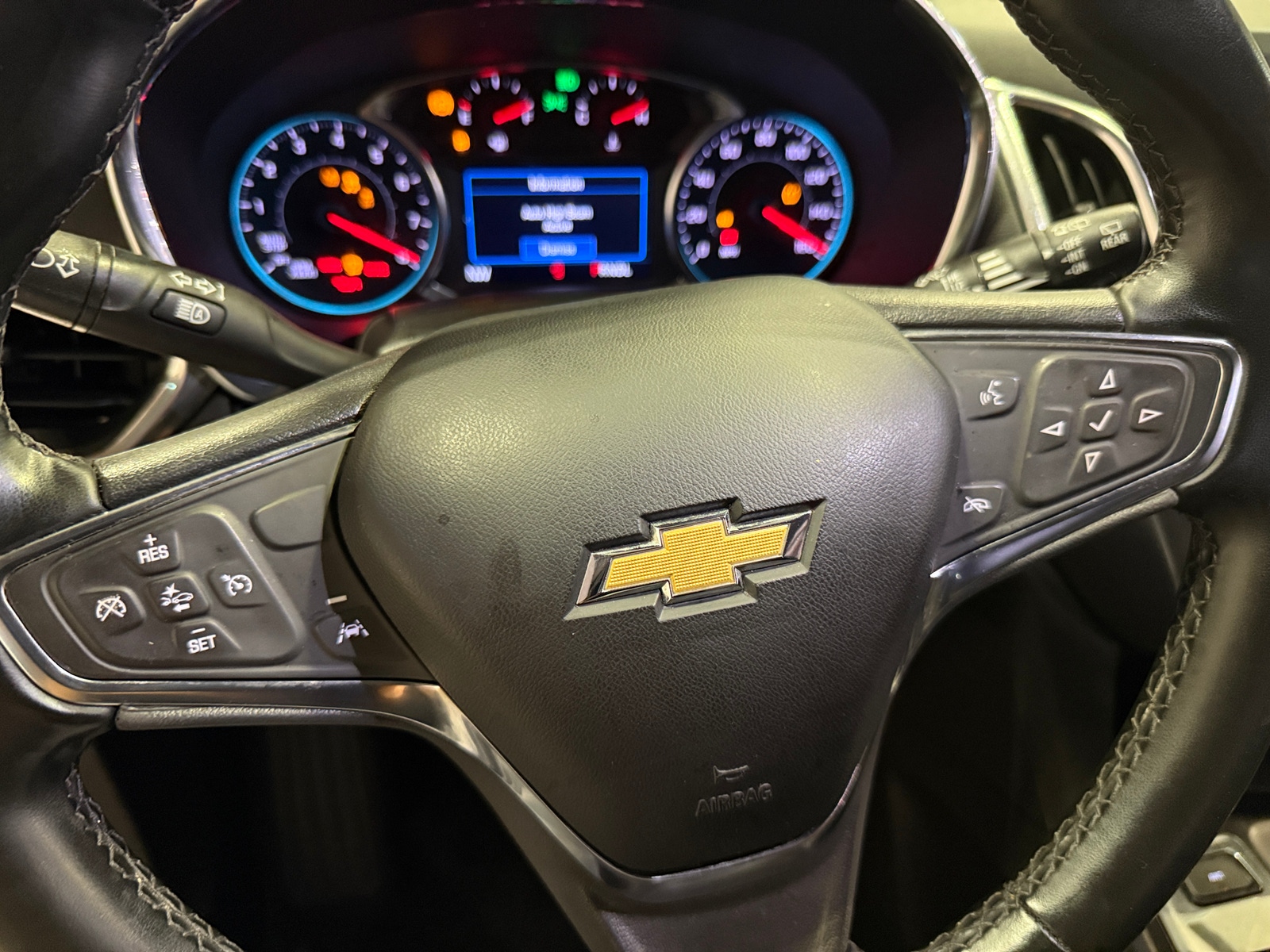 Thumbnail: 2023 Chevrolet Equinox - 5