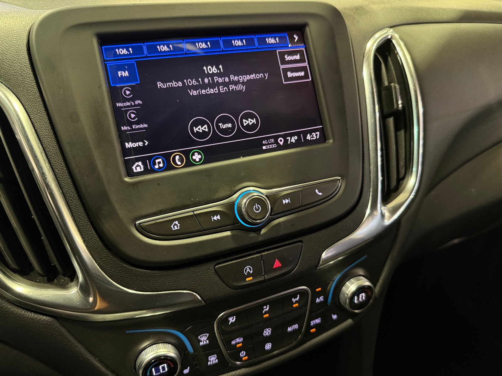 Thumbnail: 2023 Chevrolet Equinox - 4