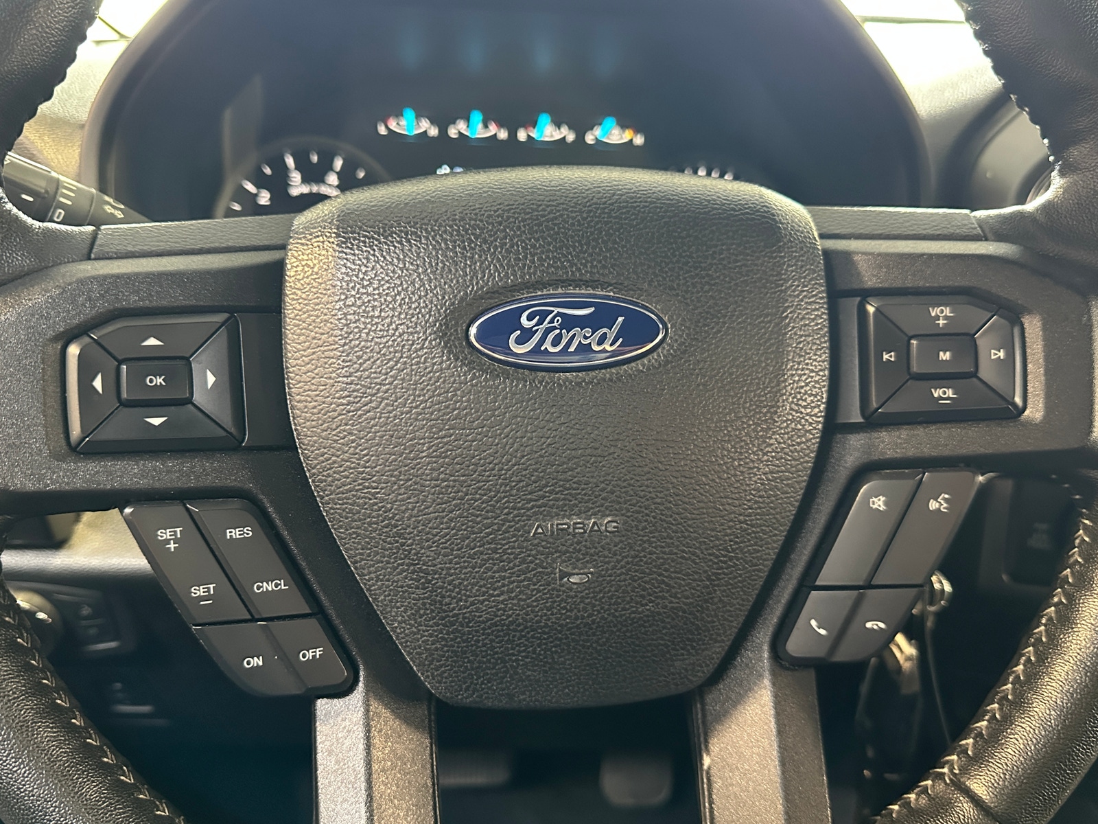Thumbnail: 2019 Ford Econoline - 5