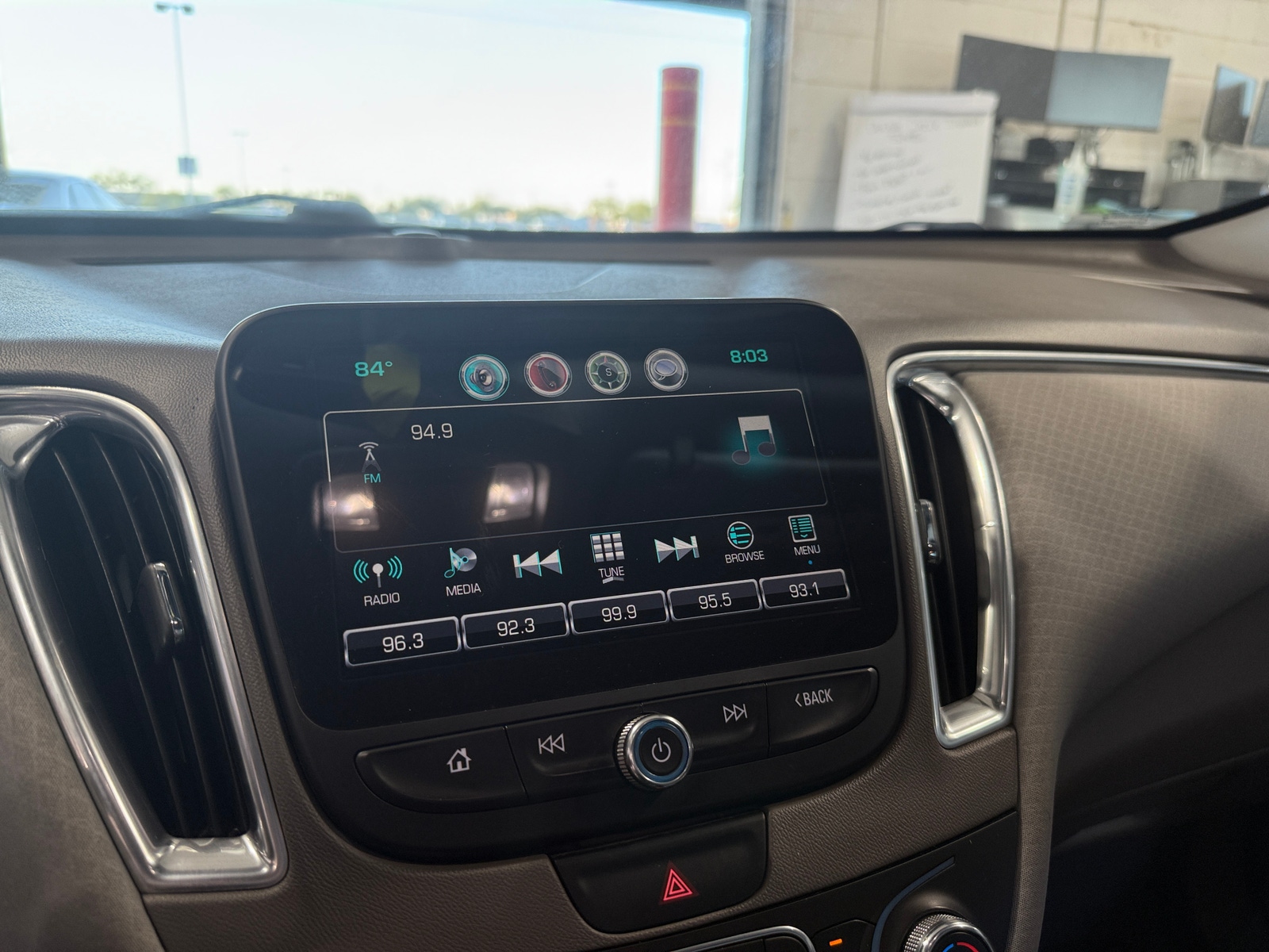 Thumbnail: 2016 Chevrolet Malibu - 4
