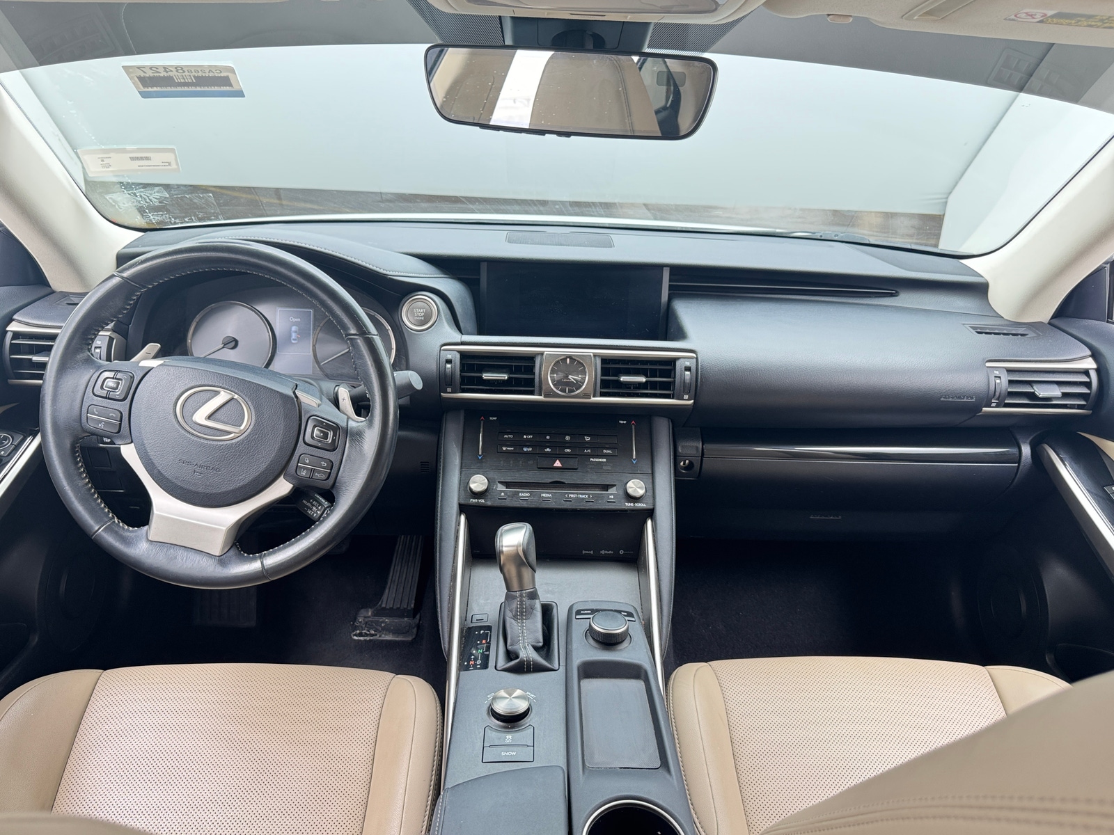 Thumbnail: 2017 Lexus IS - 2