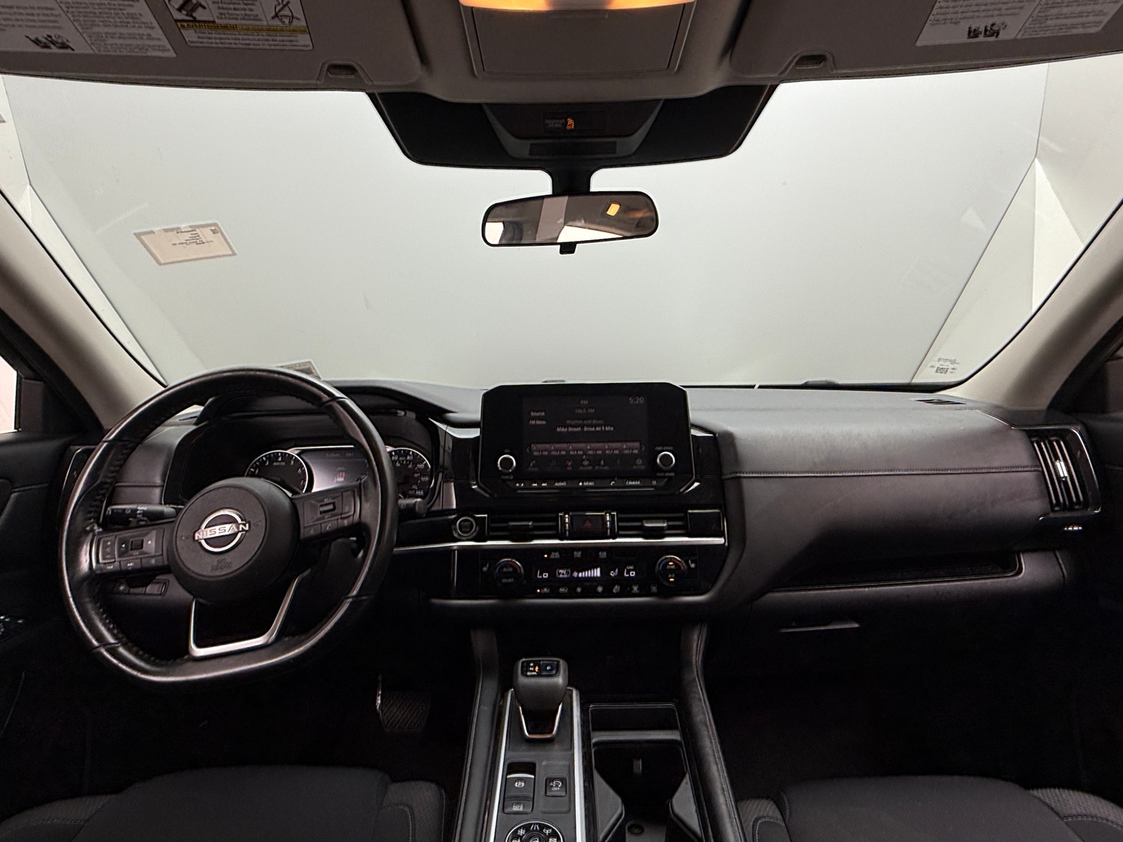 Thumbnail: 2022 Nissan Pathfinder - 3