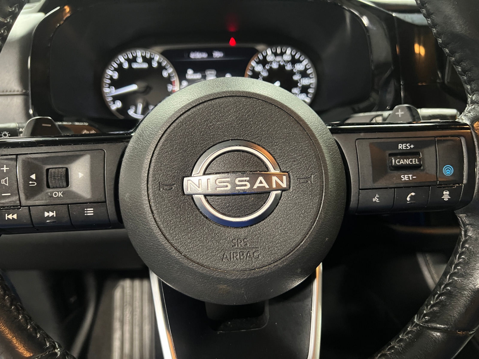 Thumbnail: 2022 Nissan Pathfinder - 5