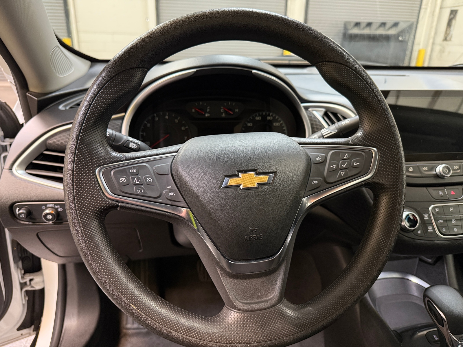 Thumbnail: 2024 Chevrolet Malibu - 5