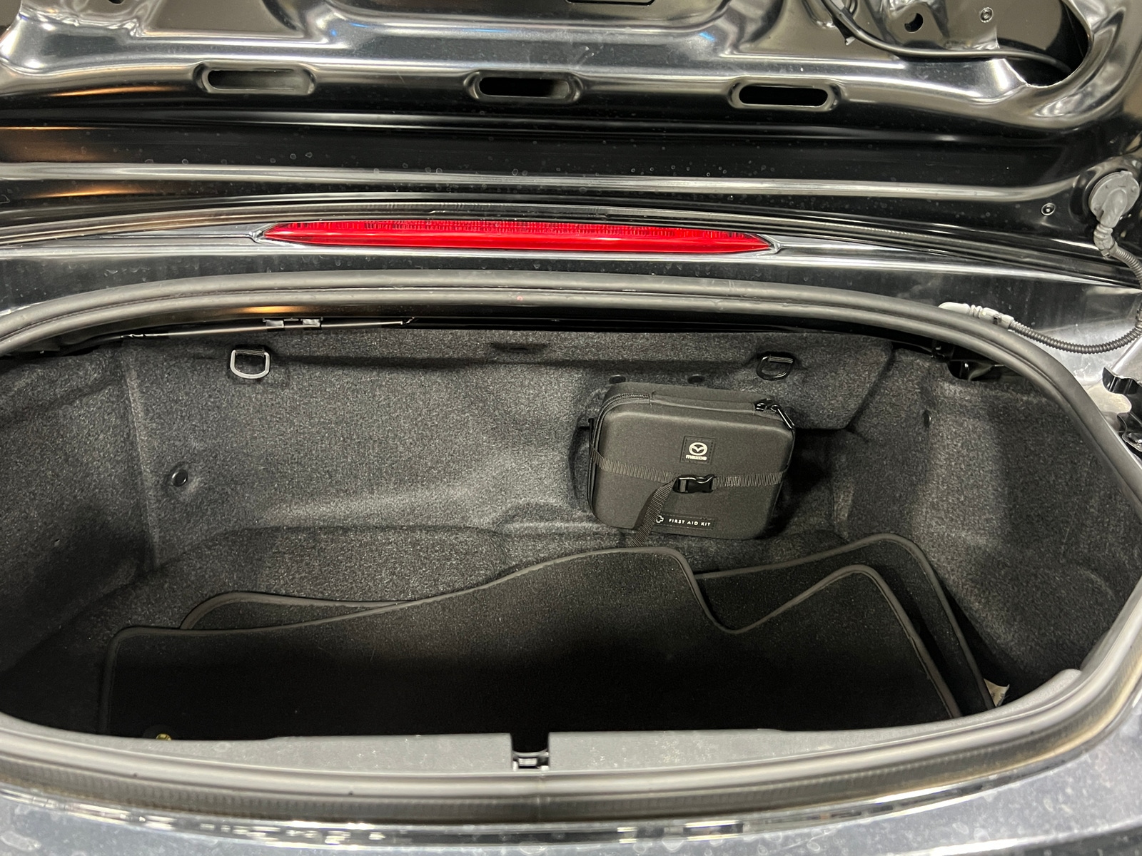 Thumbnail: 2022 Mazda MX-5 Miata - 5