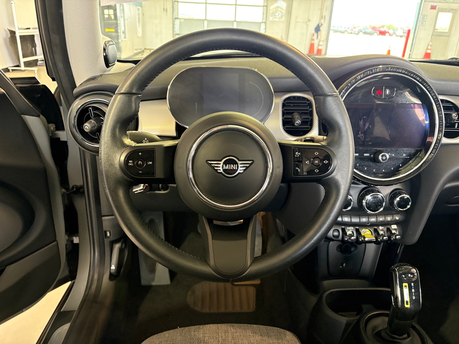 Thumbnail: 2023 MINI Cooper Hardtop - 4
