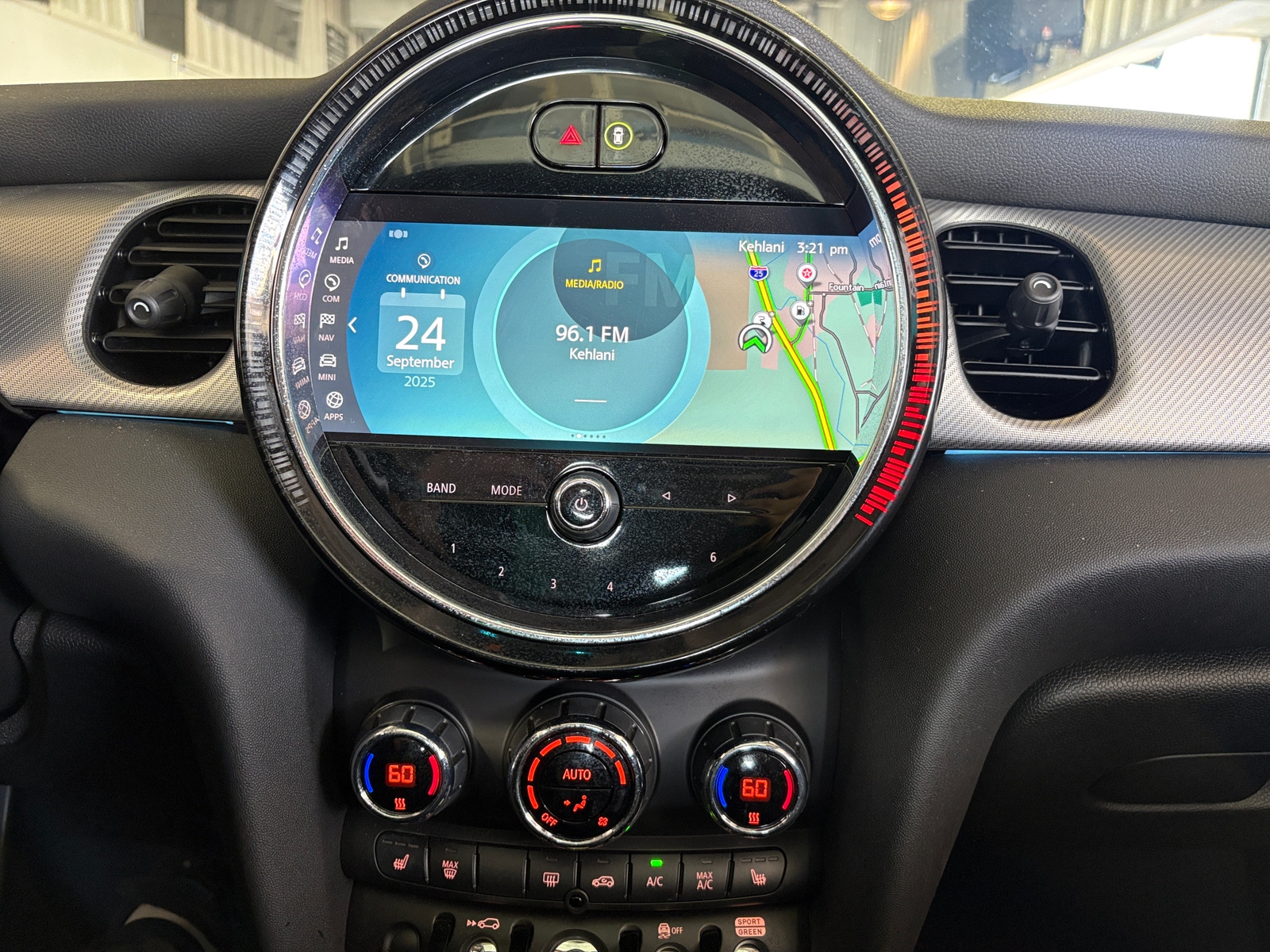 Thumbnail: 2023 MINI Cooper Hardtop - 3
