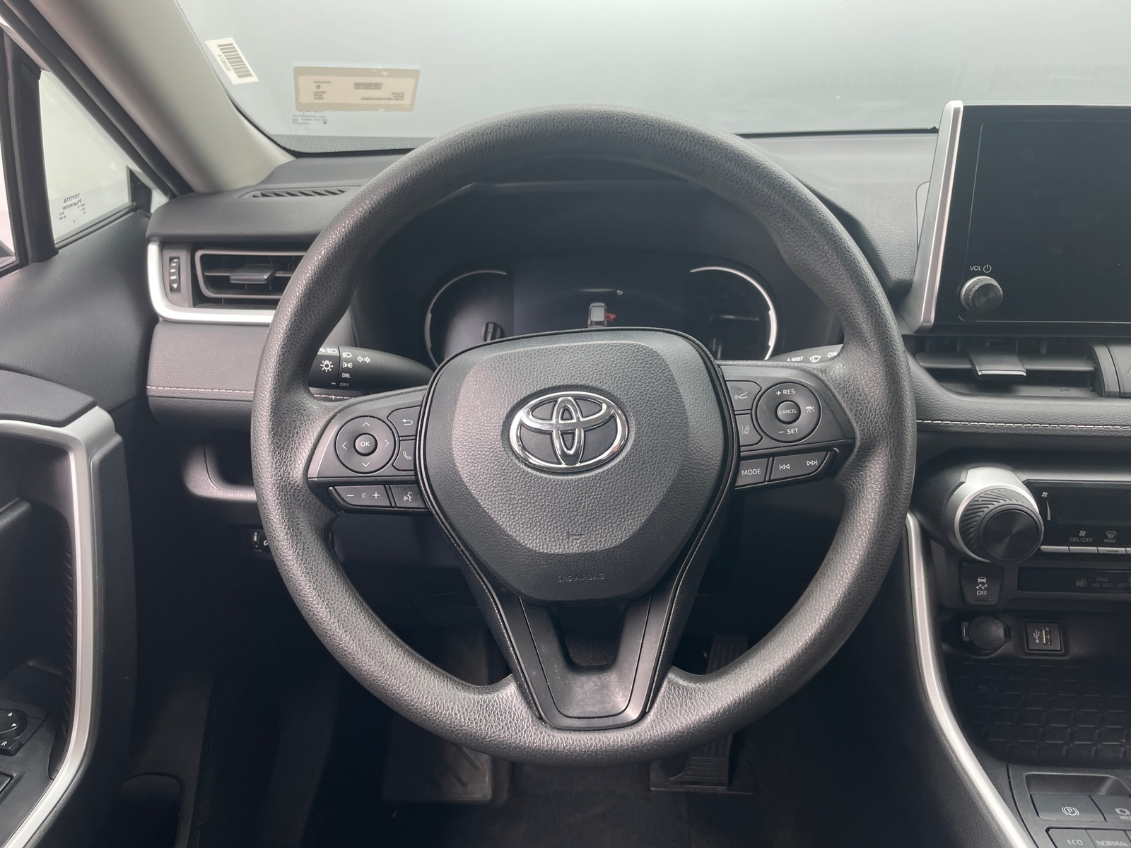 Thumbnail: 2024 Toyota RAV4 - 5