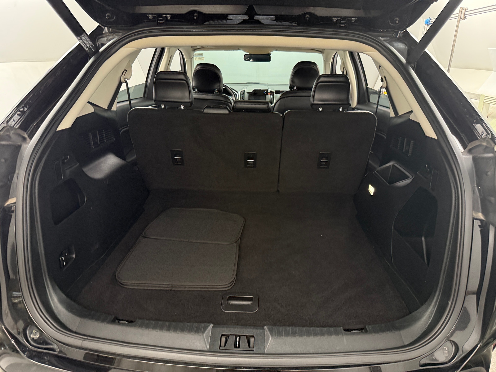 Thumbnail: 2019 Ford Edge - 7