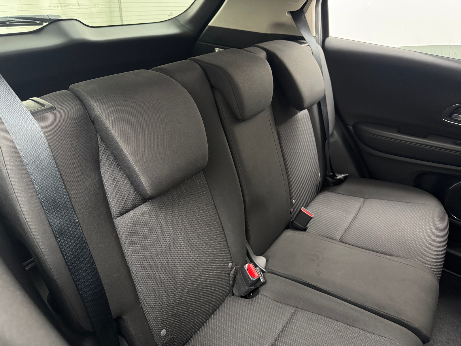 Thumbnail: 2016 Honda HR-V - 6
