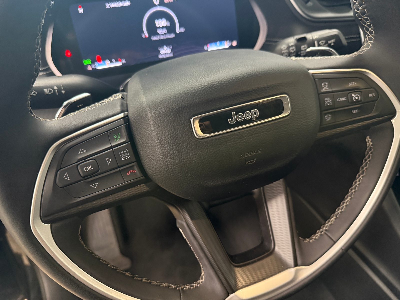 Thumbnail: 2024 Jeep Grand Cherokee L - 5