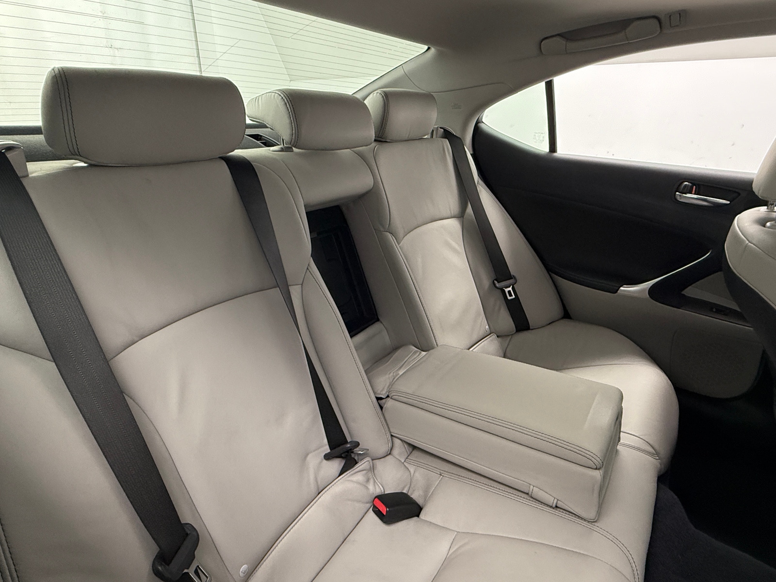 Thumbnail: 2010 Lexus IS - 5