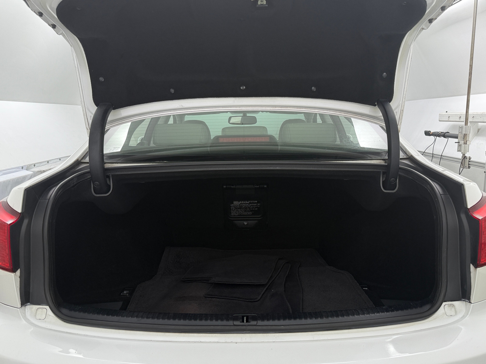 Thumbnail: 2010 Lexus IS - 6
