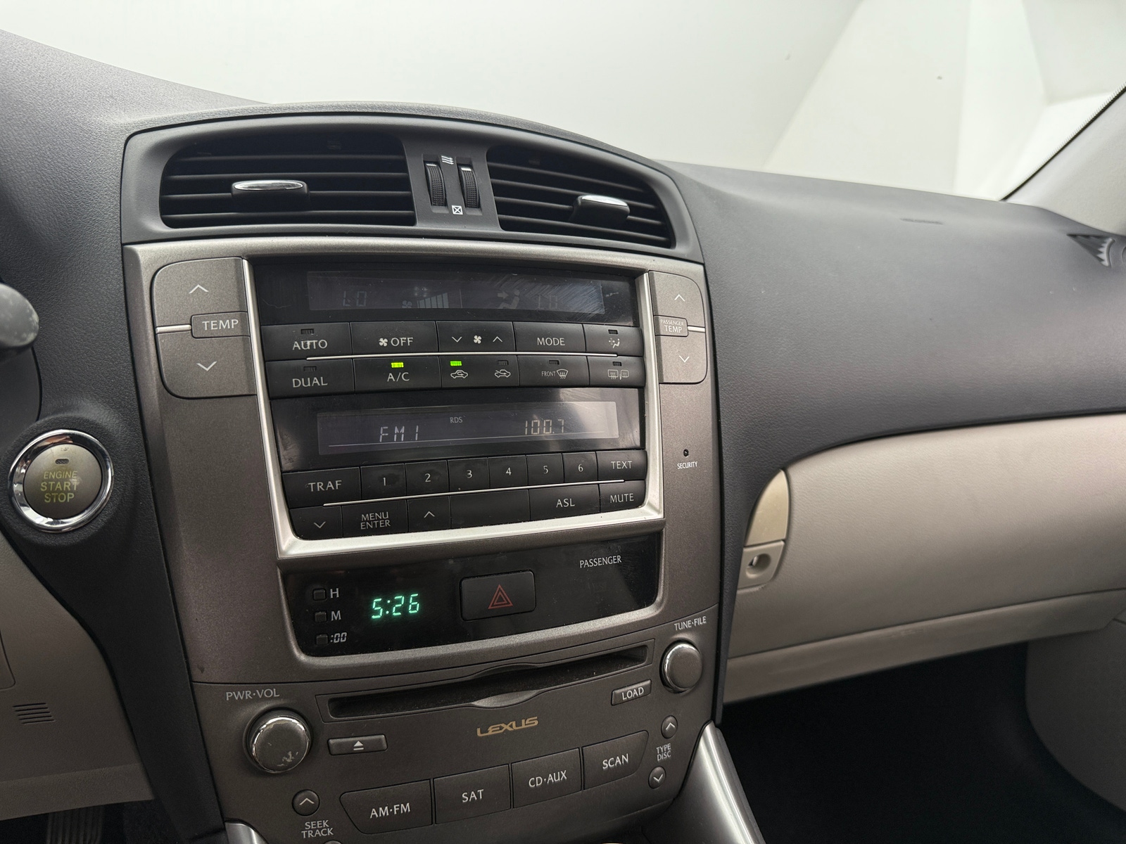 Thumbnail: 2010 Lexus IS - 3