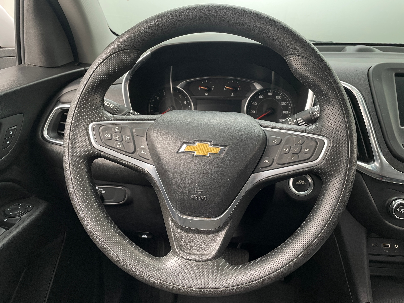 Thumbnail: 2022 Chevrolet Equinox - 5