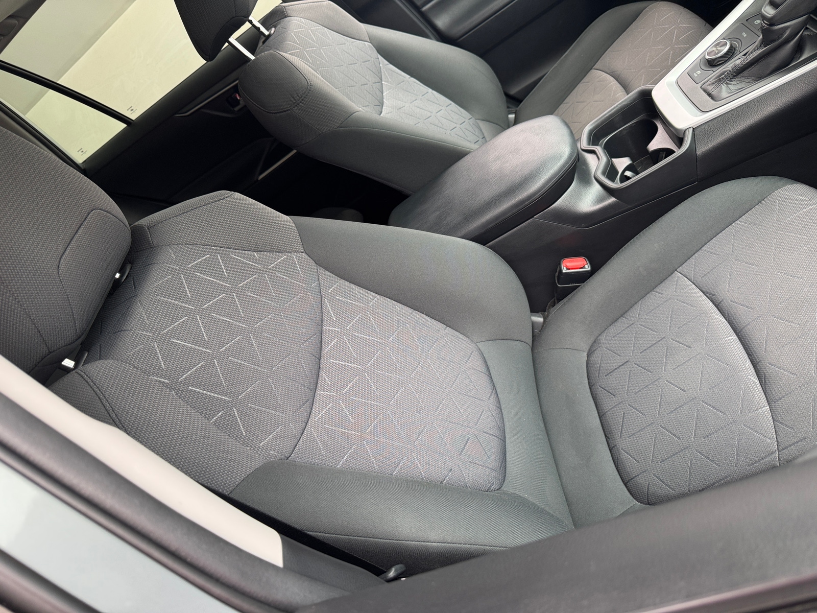 Thumbnail: 2020 Toyota RAV4 - 2