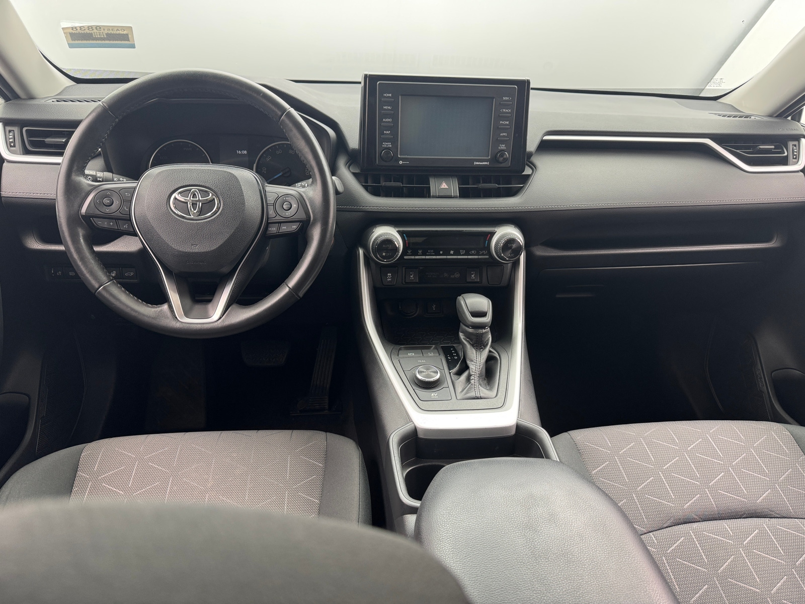 Thumbnail: 2020 Toyota RAV4 - 3
