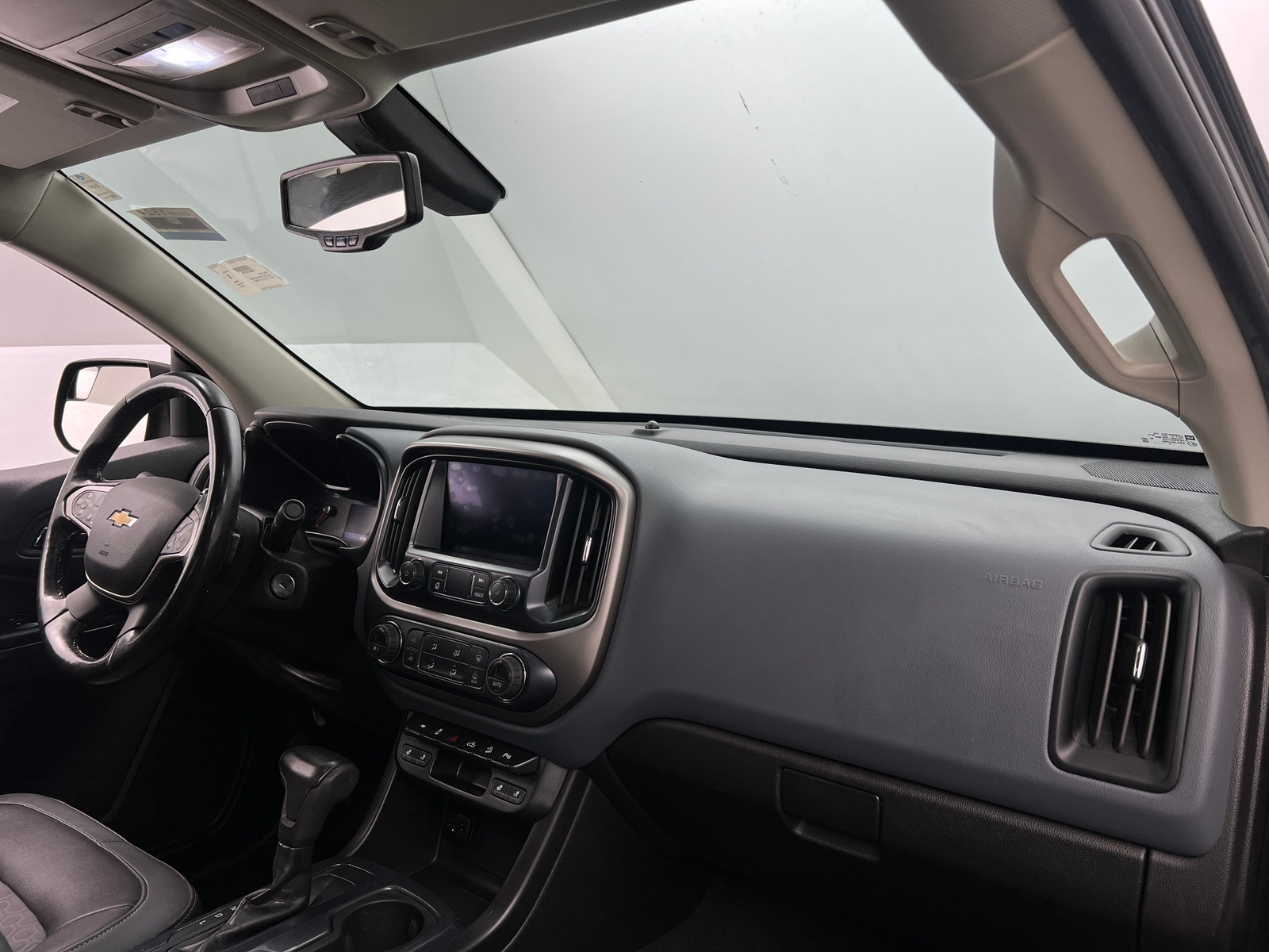 Thumbnail: 2019 Chevrolet Colorado - 3