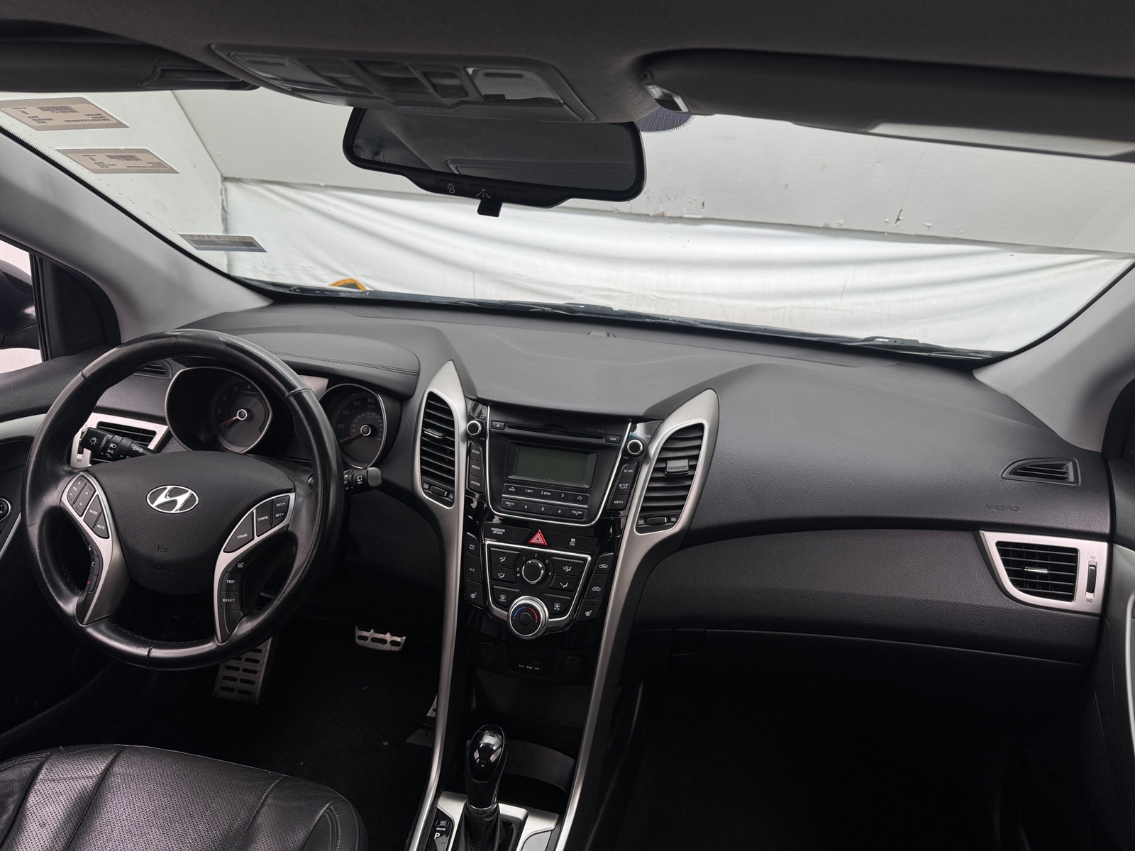 Thumbnail: 2013 Hyundai Elantra - 3