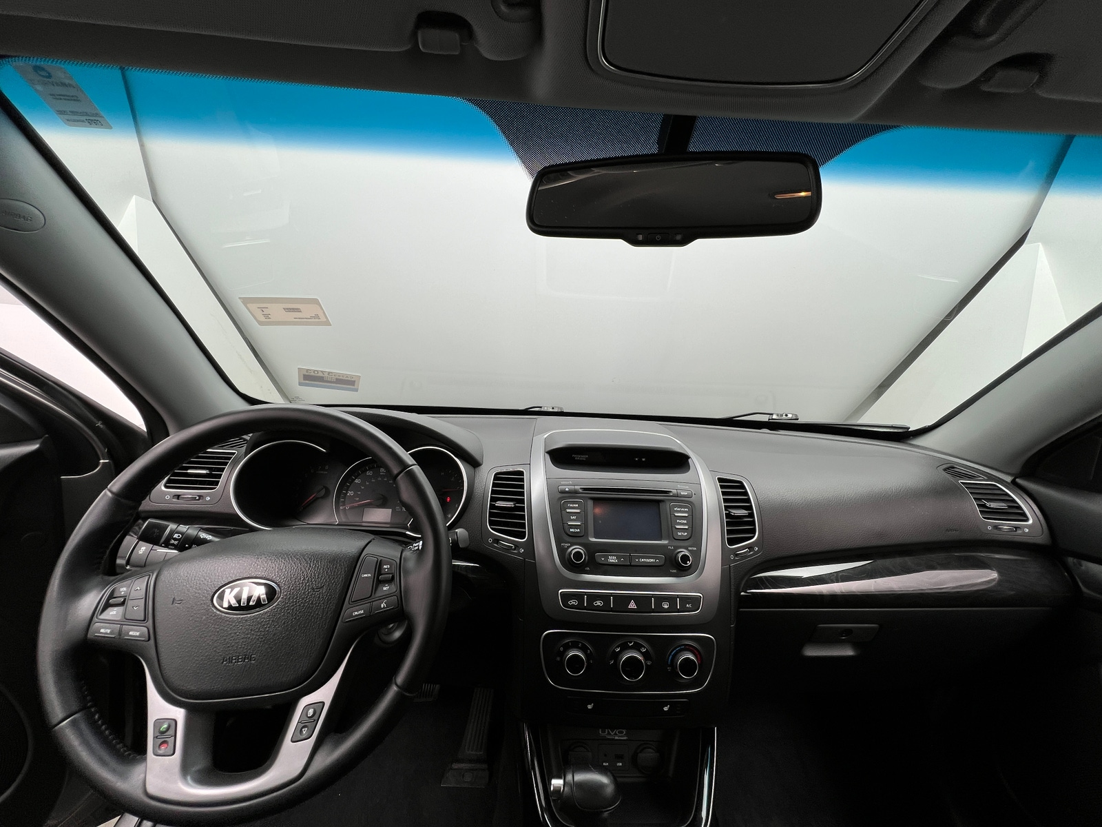 Thumbnail: 2015 Kia Sorento - 3