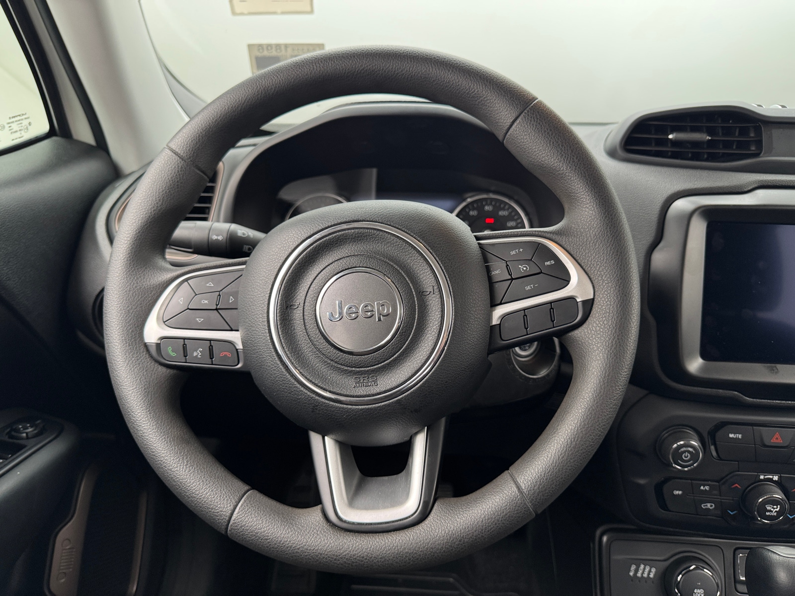 Thumbnail: 2023 Jeep Renegade - 5