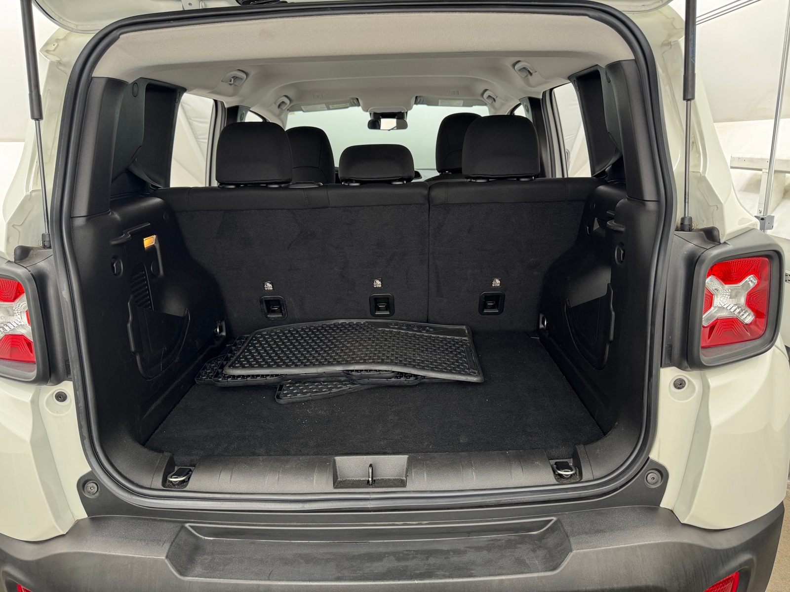 Thumbnail: 2023 Jeep Renegade - 7