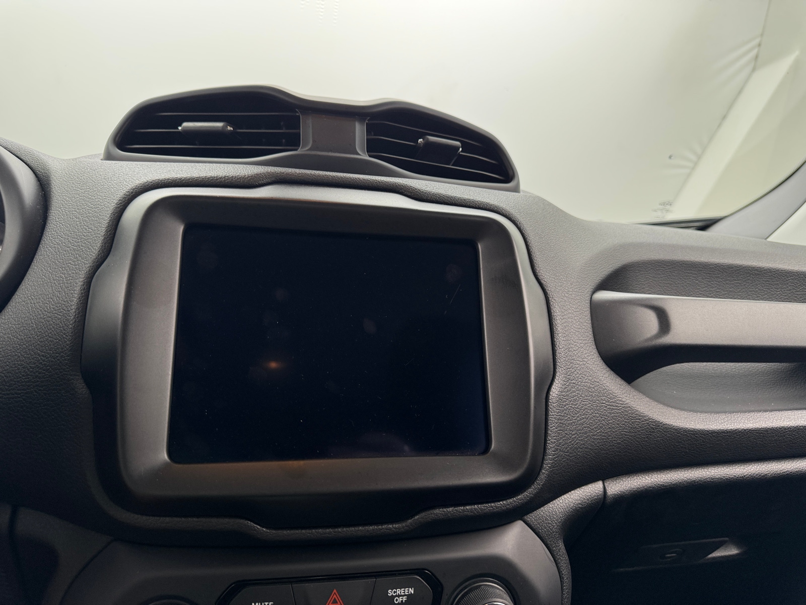 Thumbnail: 2023 Jeep Renegade - 4