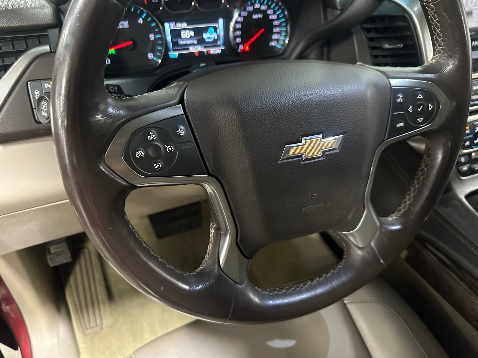 Thumbnail: 2016 Chevrolet Suburban - 4