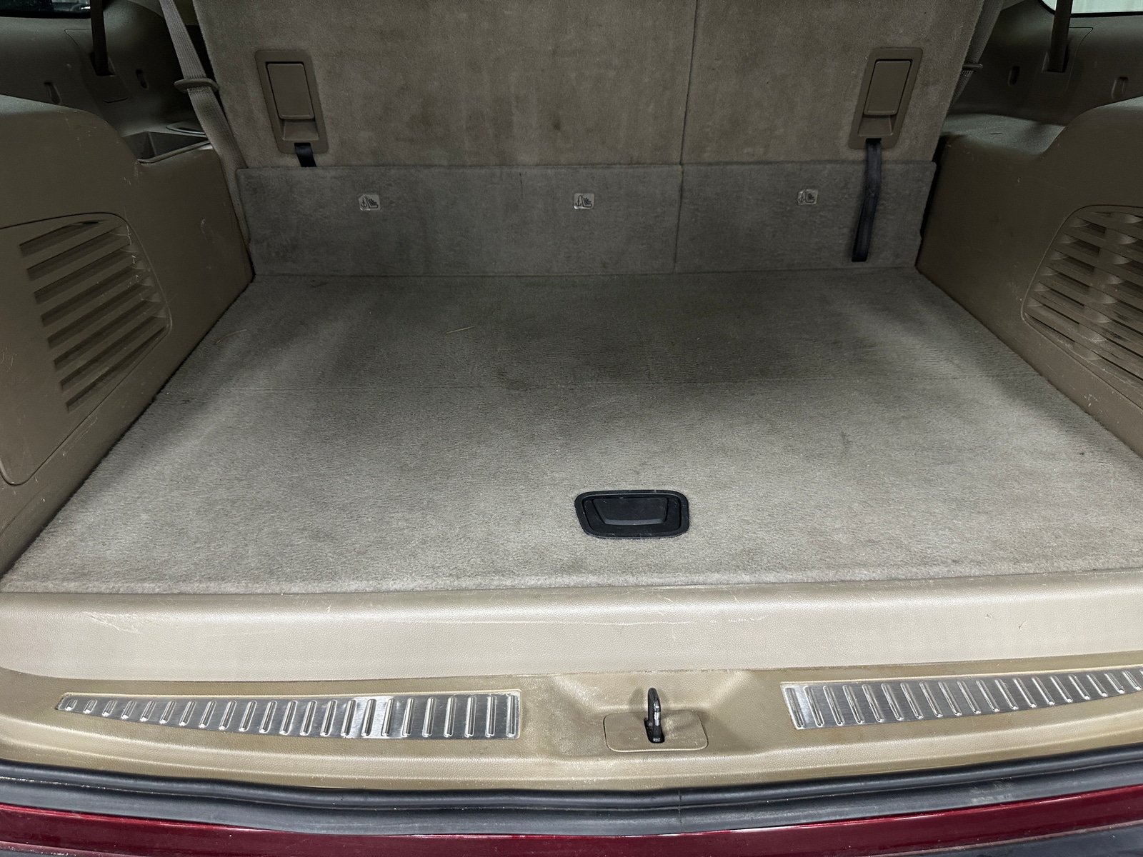 Thumbnail: 2016 Chevrolet Suburban - 6