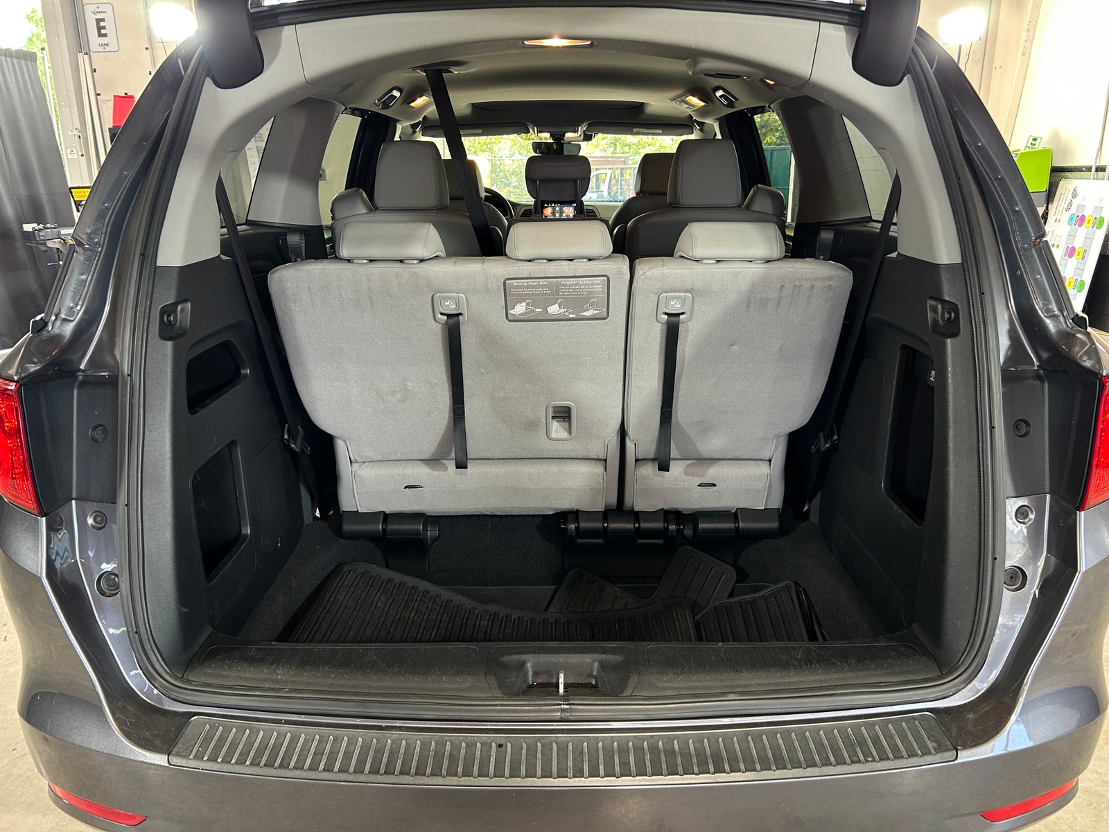 Thumbnail: 2018 Honda Odyssey - 6