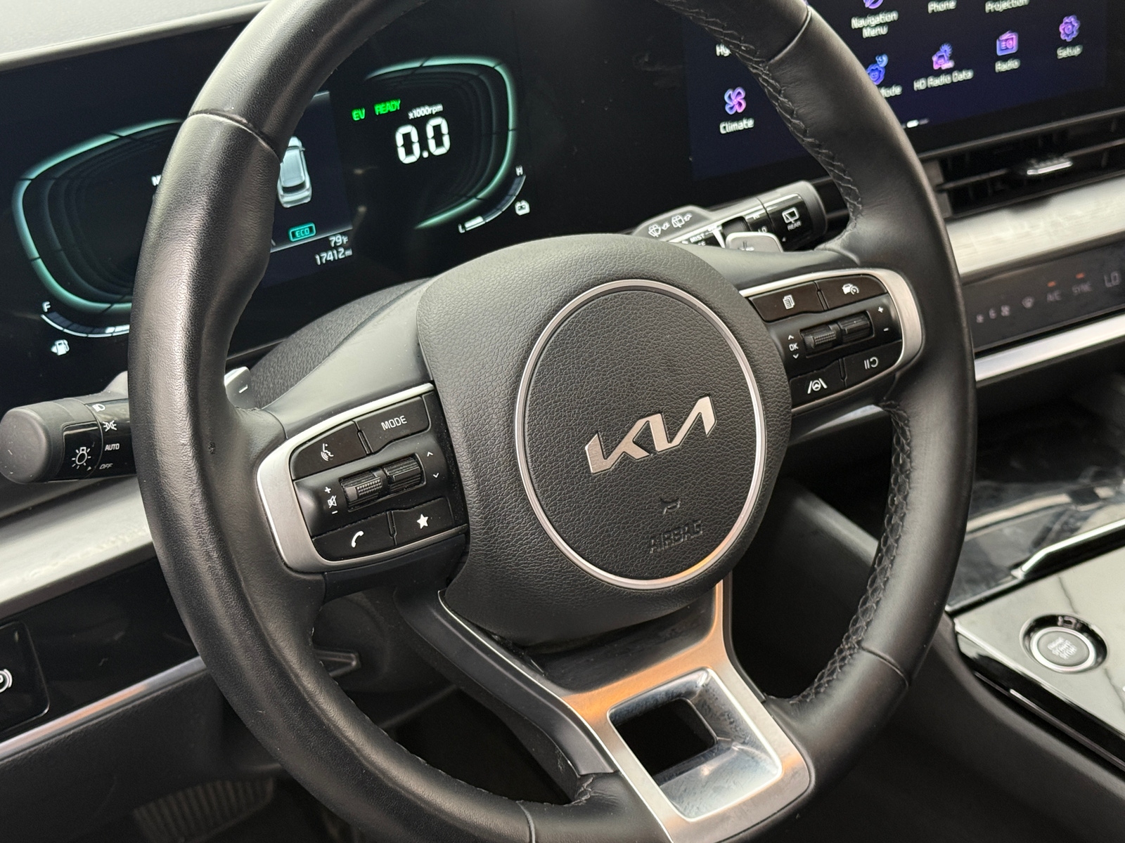 Thumbnail: 2023 Kia Sportage - 4