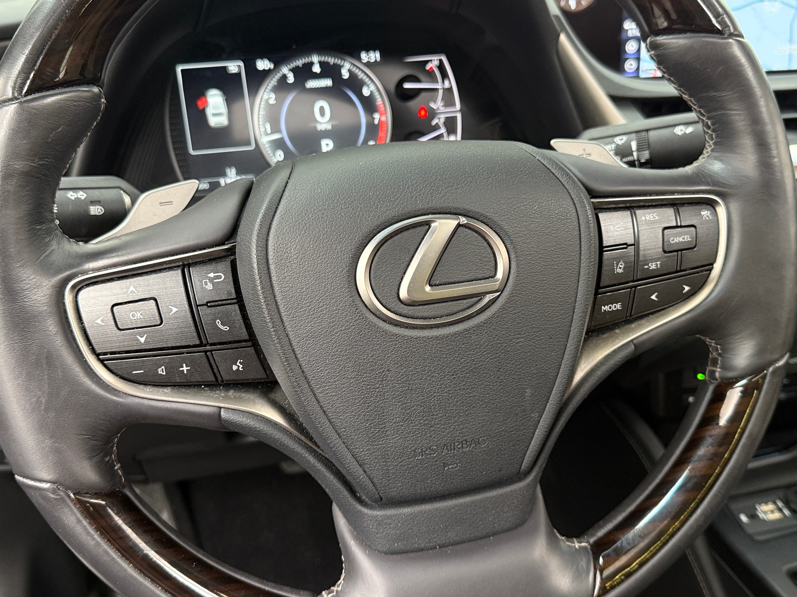 Thumbnail: 2019 Lexus ES - 5