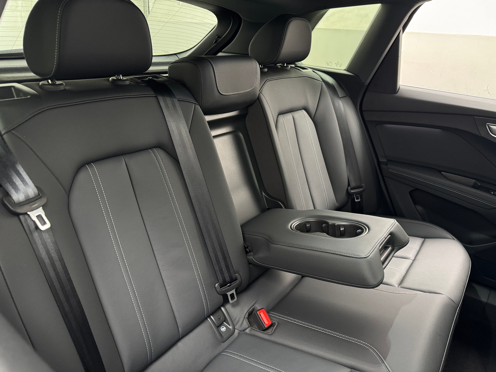 Thumbnail: 2024 Audi Q4 e-tron - 5