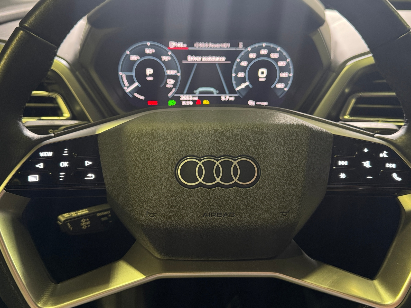 Thumbnail: 2024 Audi Q4 e-tron - 4