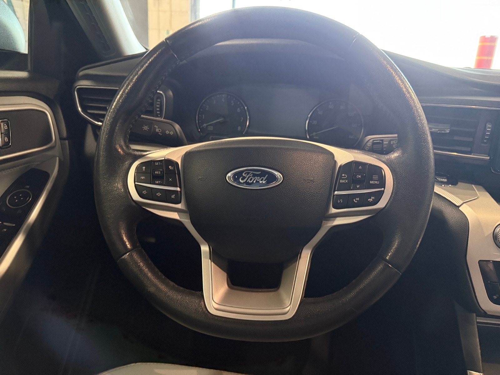 Thumbnail: 2021 Ford Explorer - 5