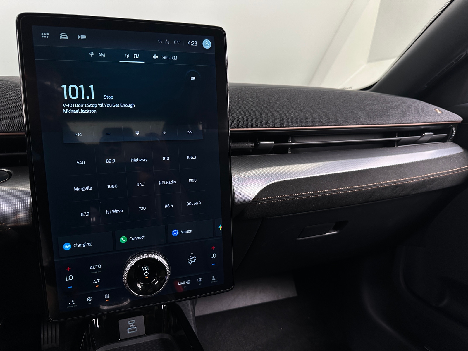 Thumbnail: 2022 Ford Mustang Mach-E - 3