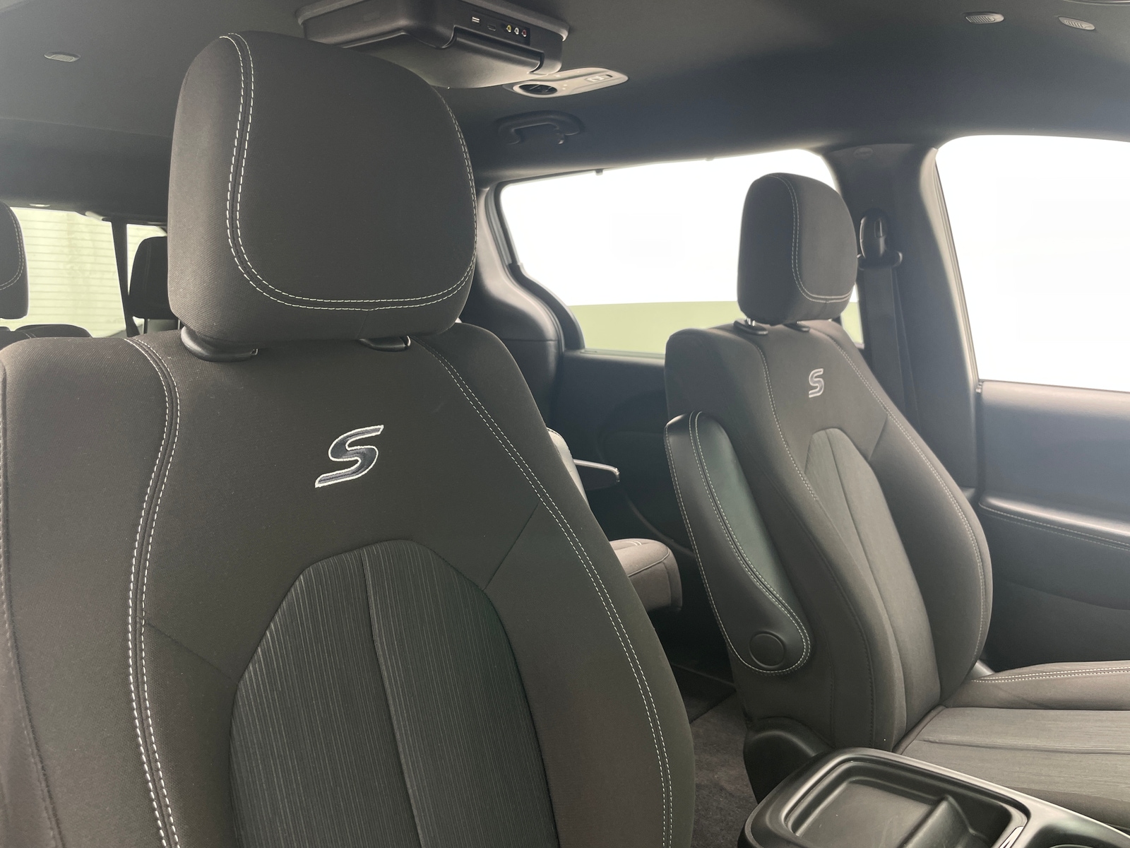 Thumbnail: 2021 Chrysler Pacifica - 2