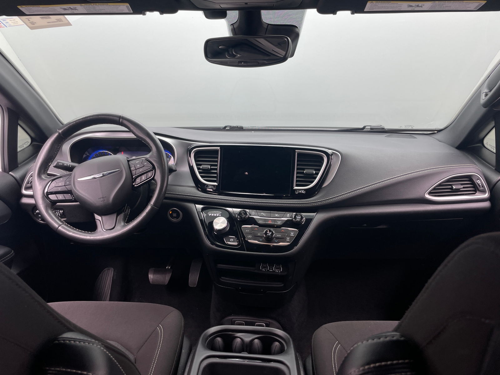 Thumbnail: 2021 Chrysler Pacifica - 3