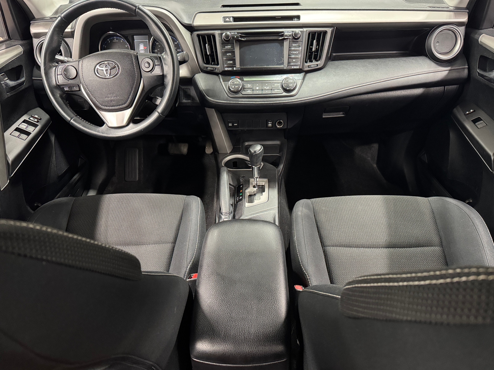Thumbnail: 2016 Toyota RAV4 - 3