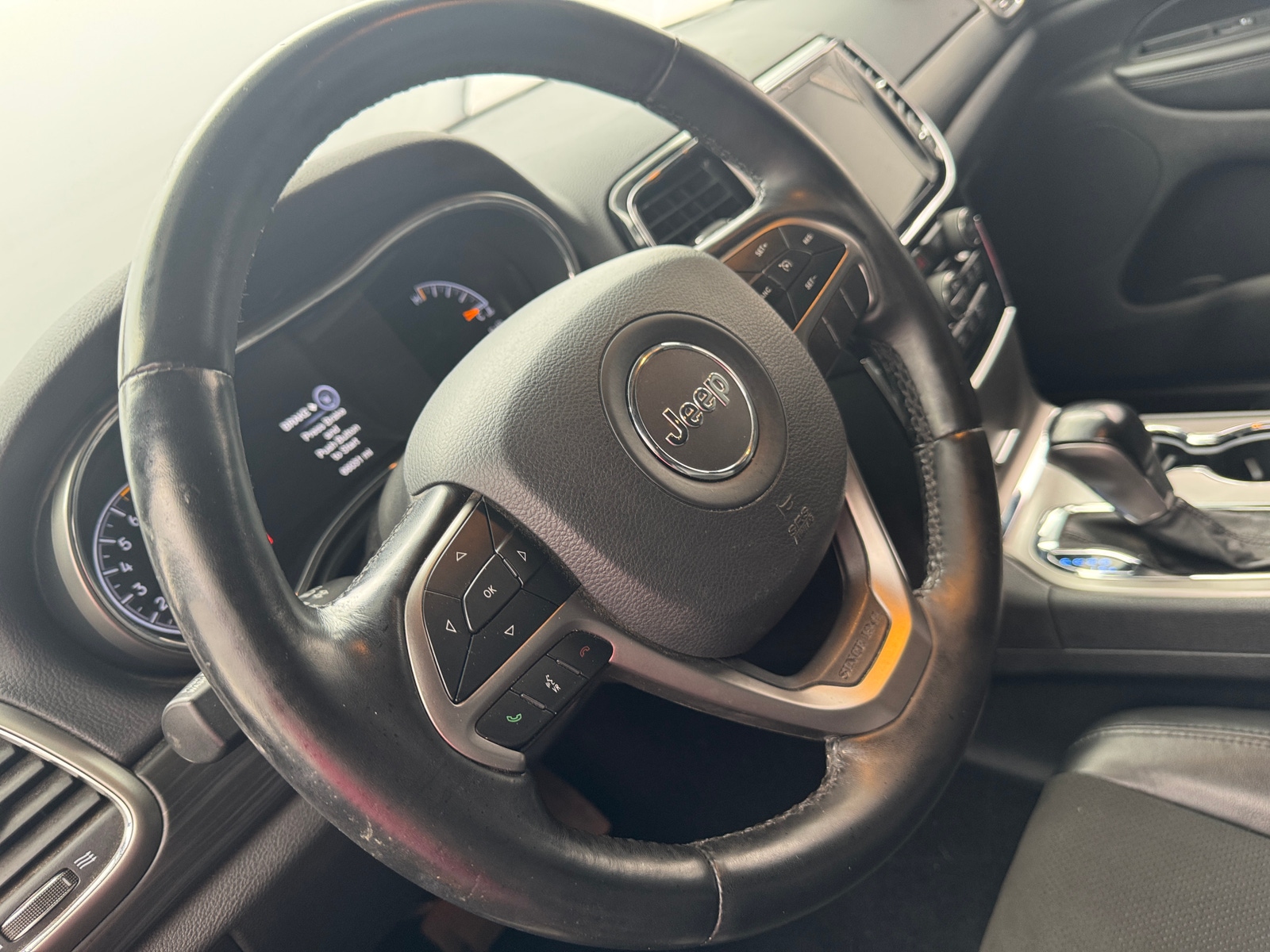 Thumbnail: 2020 Jeep Grand Cherokee - 5
