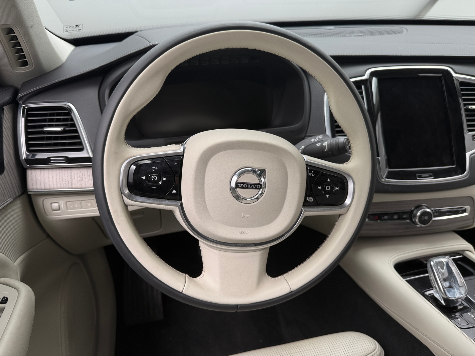 Thumbnail: 2021 Volvo XC90 - 4