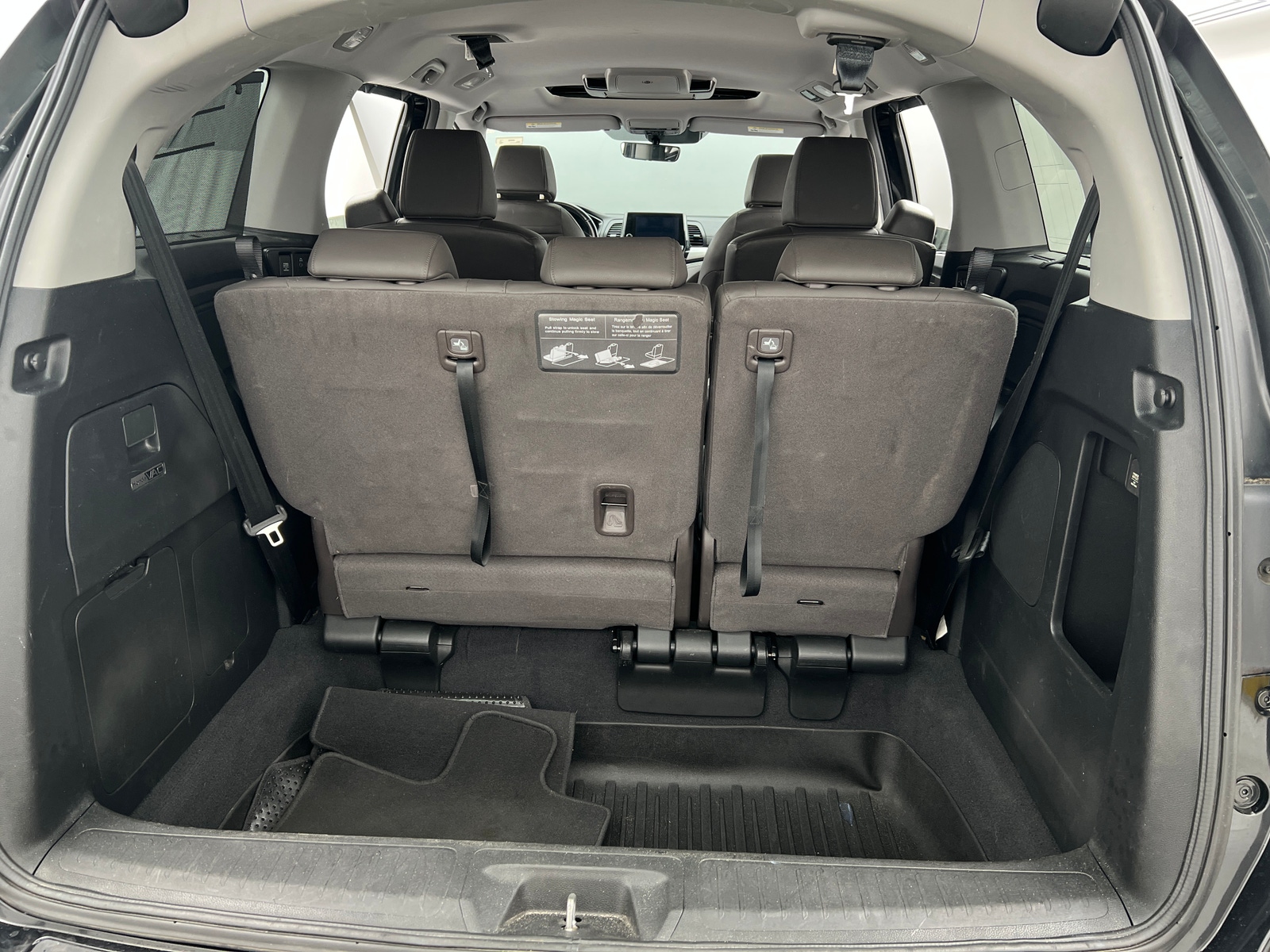 Thumbnail: 2018 Honda Odyssey - 6