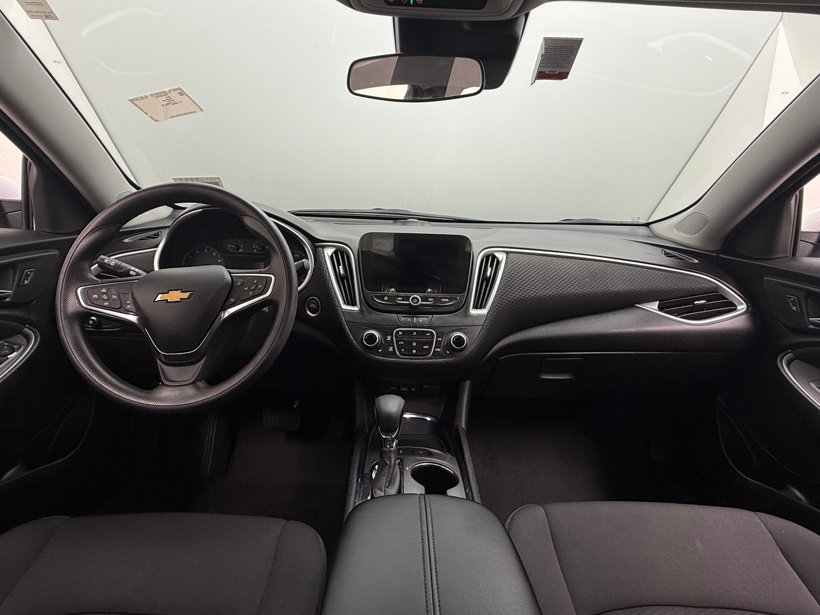 Thumbnail: 2024 Chevrolet Malibu - 3