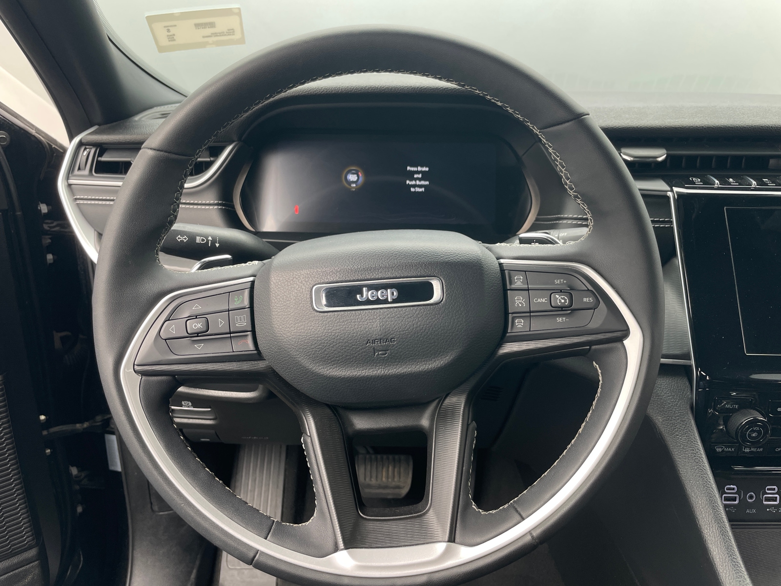 Thumbnail: 2024 Jeep Grand Cherokee - 4