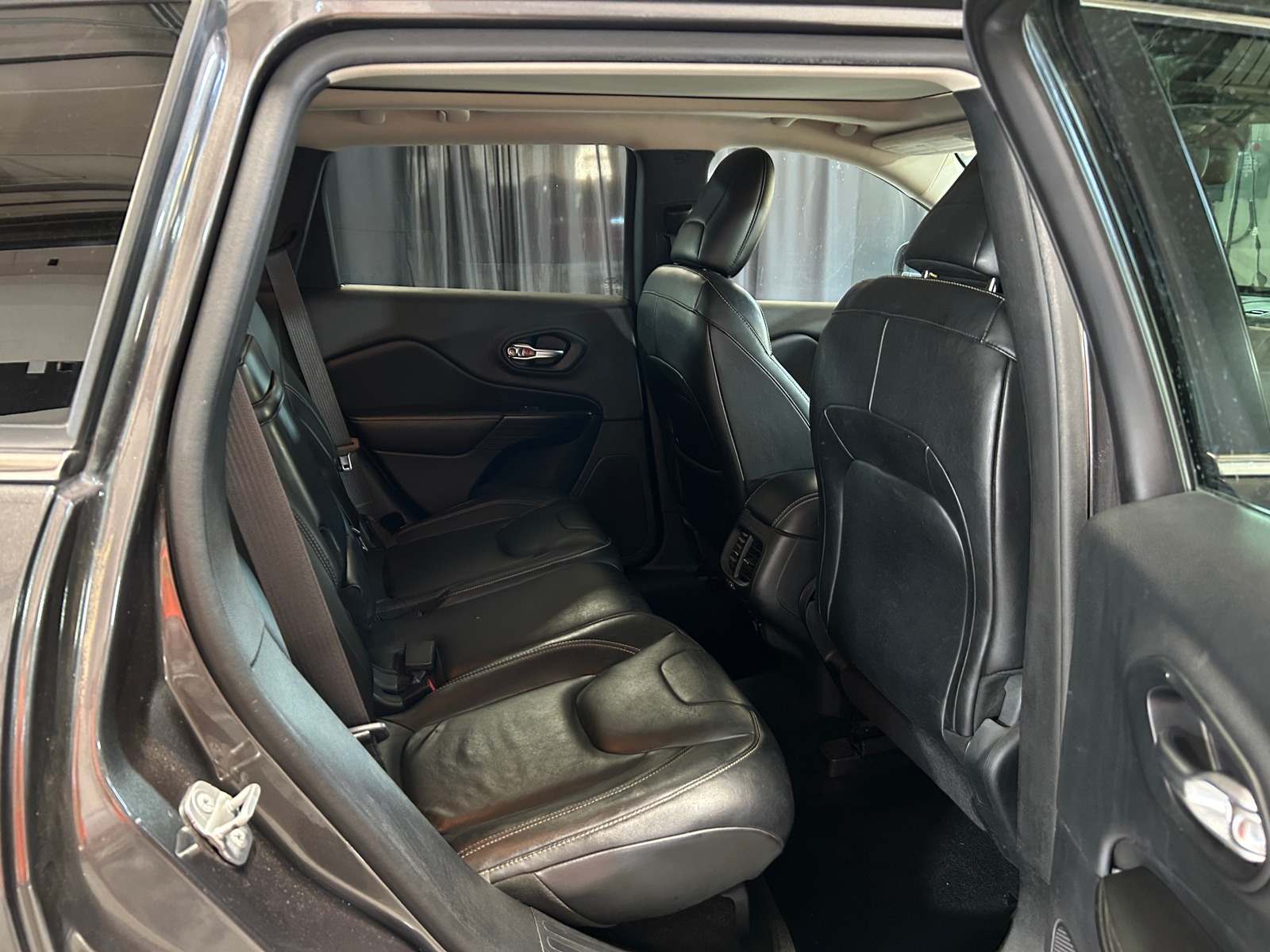 Thumbnail: 2014 Jeep Cherokee - 5